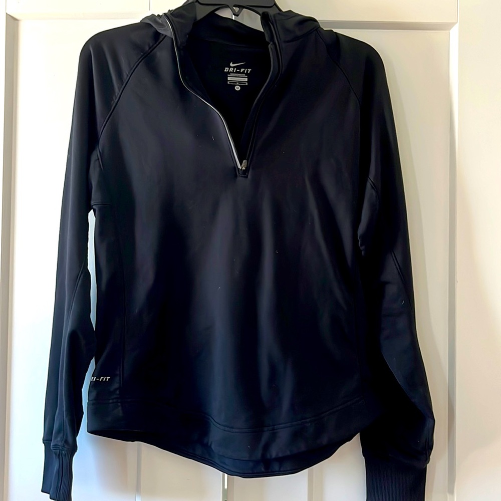 Nike dri-fit sweatshirt with hood